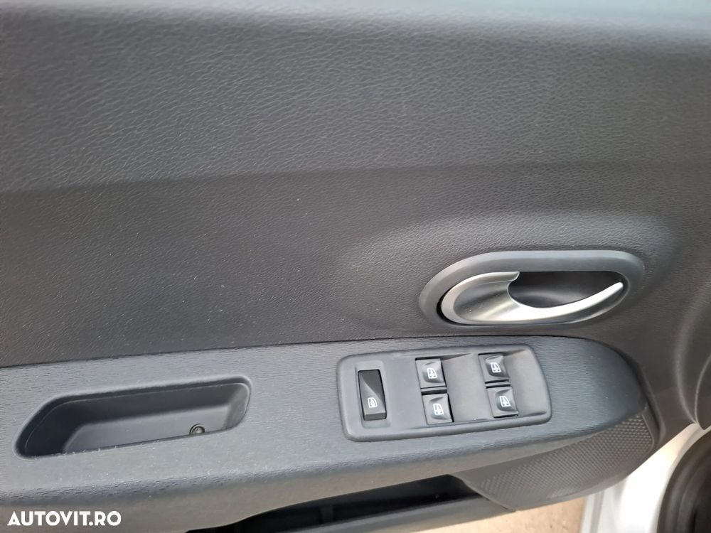 Dacia Lodgy dCi 110 Stepway Celebration - 14