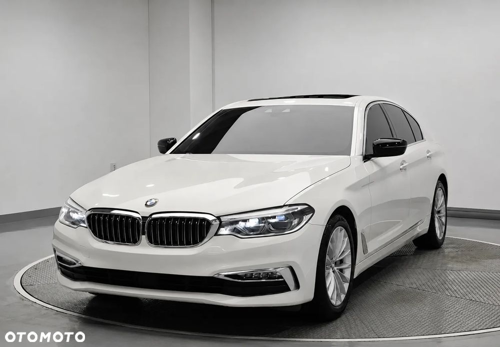 BMW Seria 5 530i Luxury Line - 3