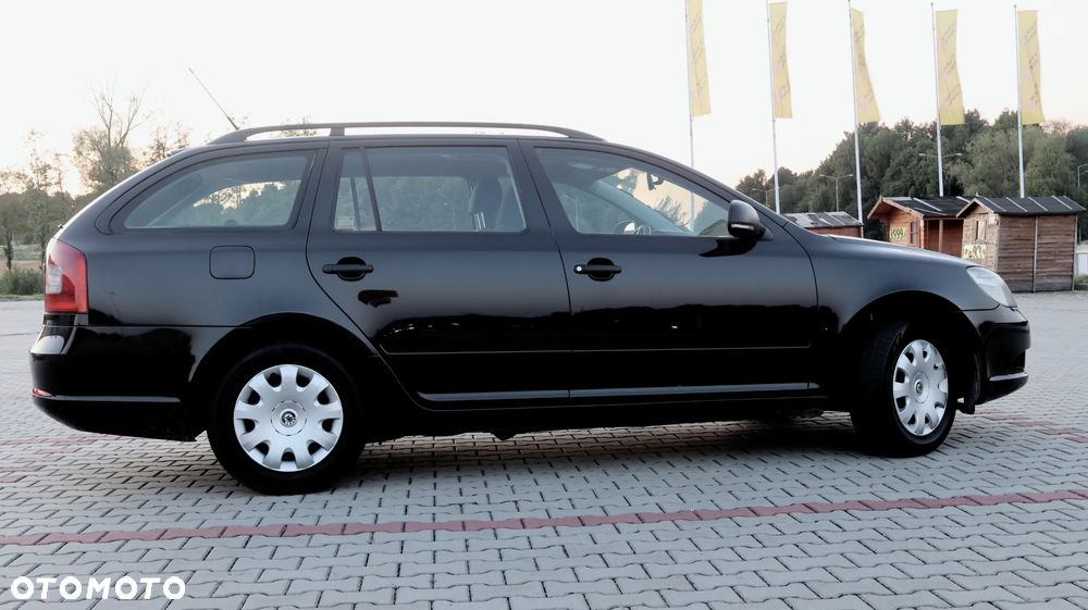 Skoda Octavia 1.6 Ambition - 12