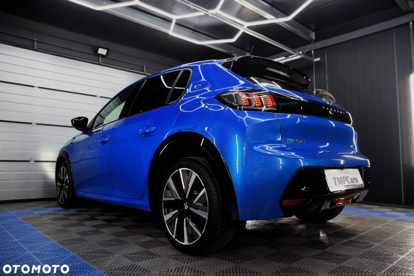 Peugeot 208 - 4