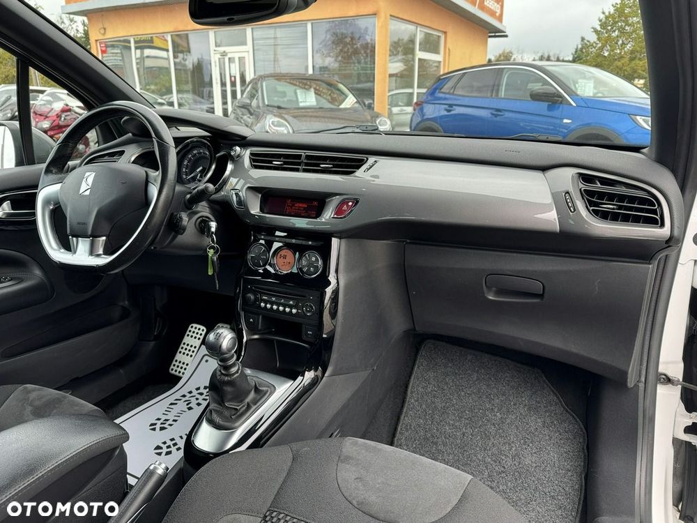 Citroën DS3 THP 155 SportChic - 17