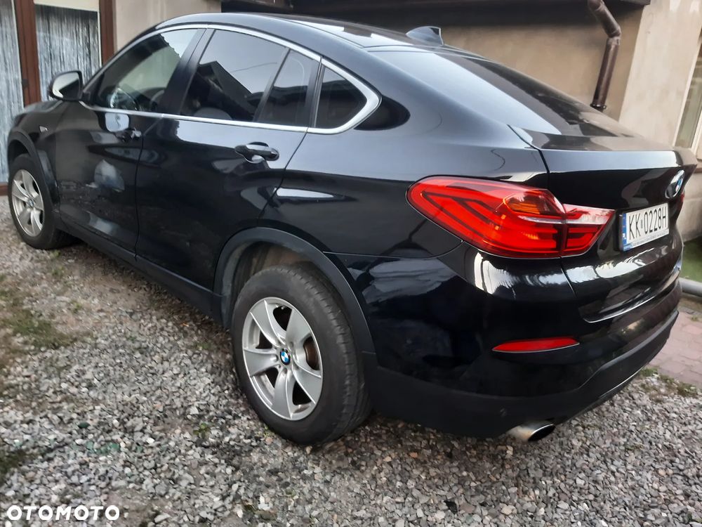 BMW X4 xDrive20d Advantage - 4