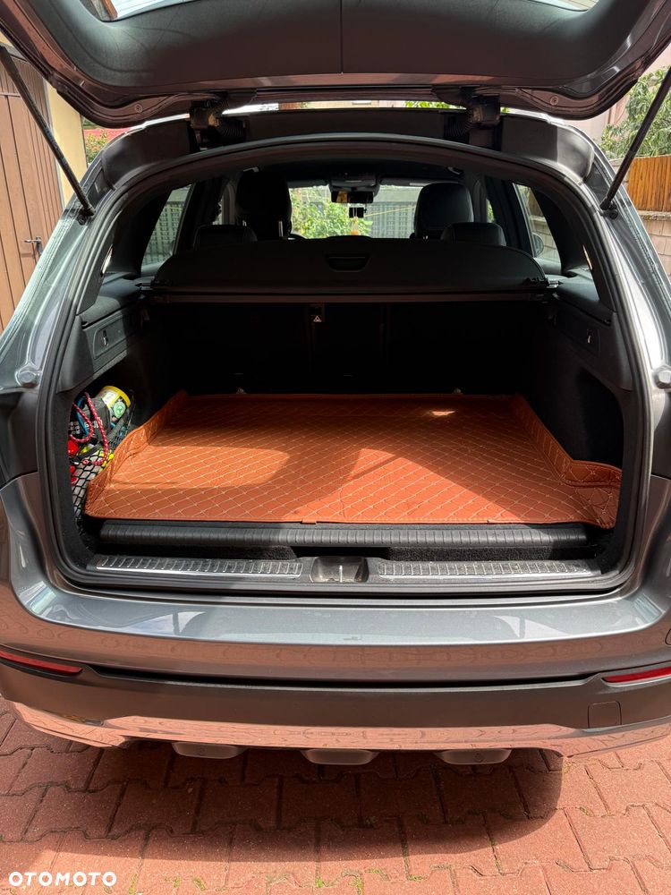 Mercedes-Benz GLC - 21