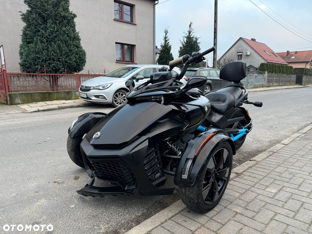 Can-Am Spyder - 3