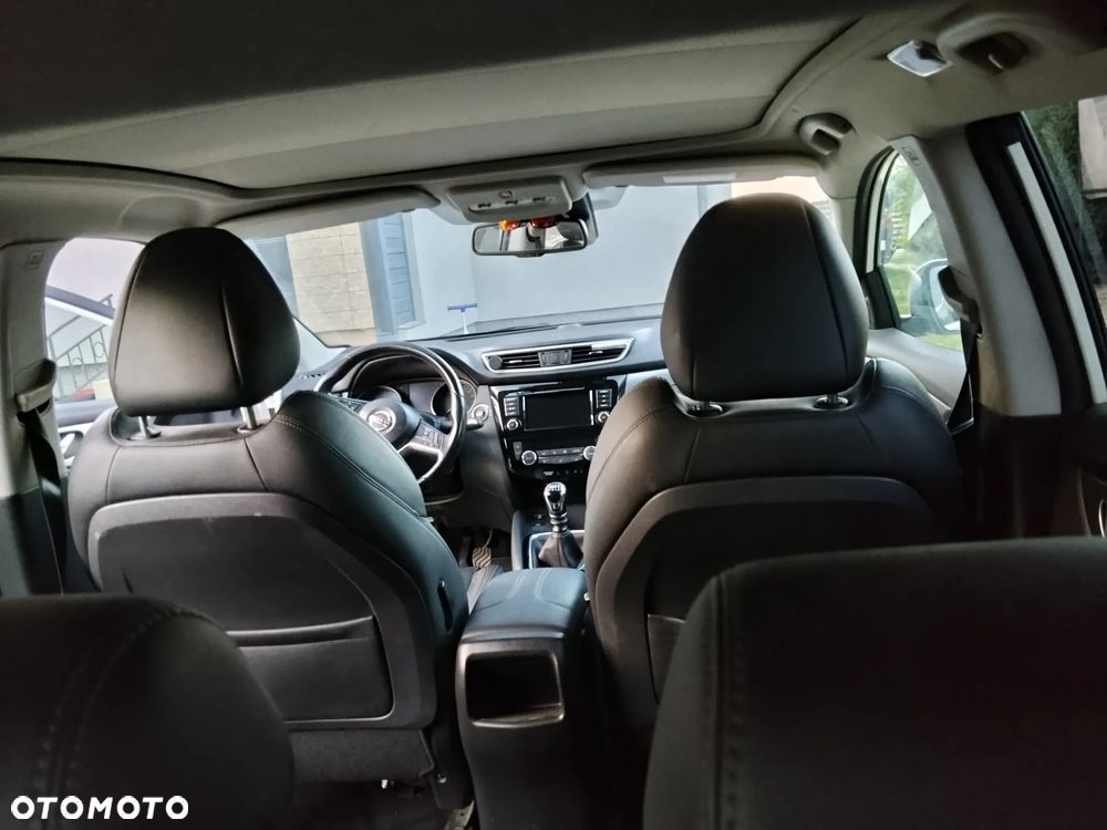 Nissan Qashqai 1.3 DIG-T N-Connecta - 10
