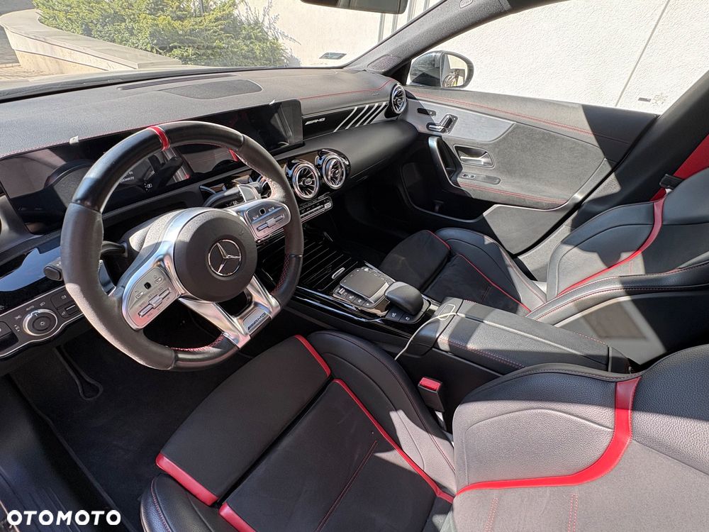 Mercedes-Benz CLA - 9