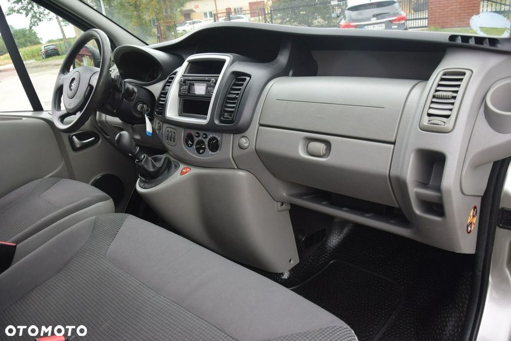 Opel Vivaro - 28