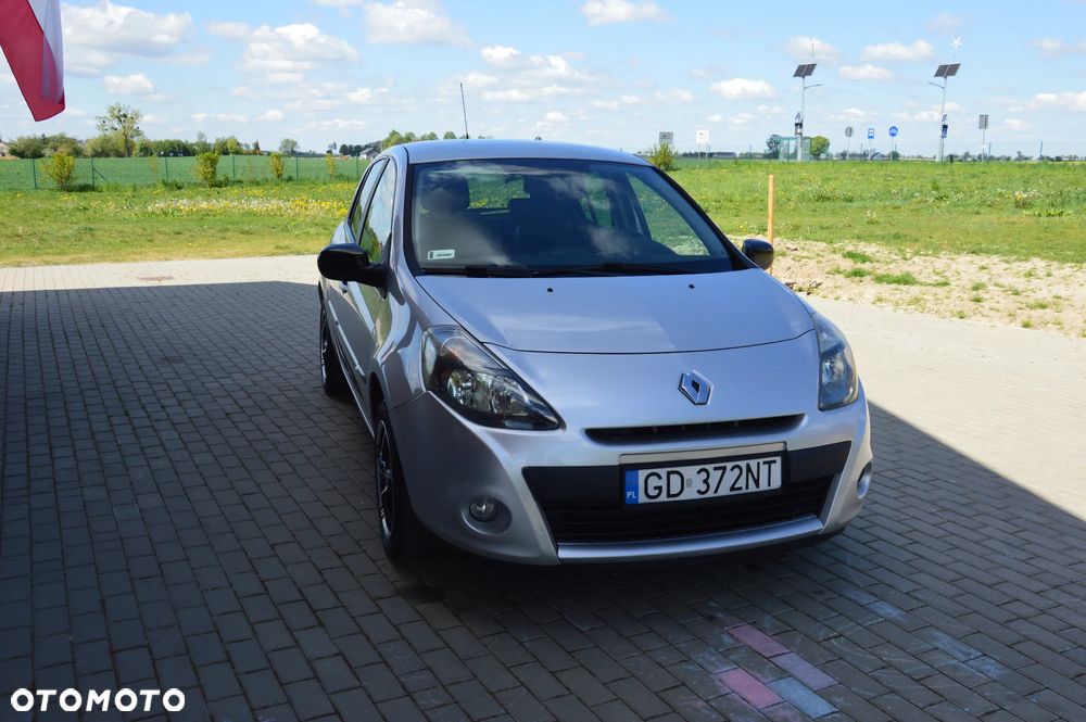 Renault Clio - 7