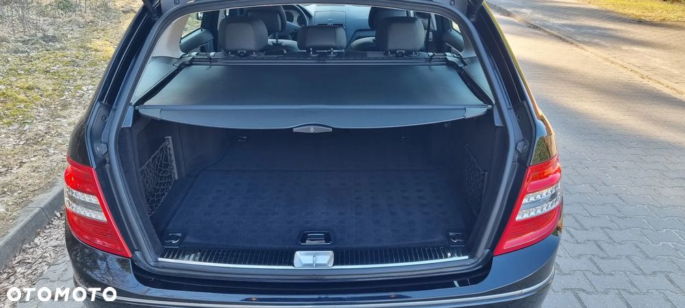 Mercedes-Benz Klasa C 180 Kompressor Automatik Avantgarde - 24