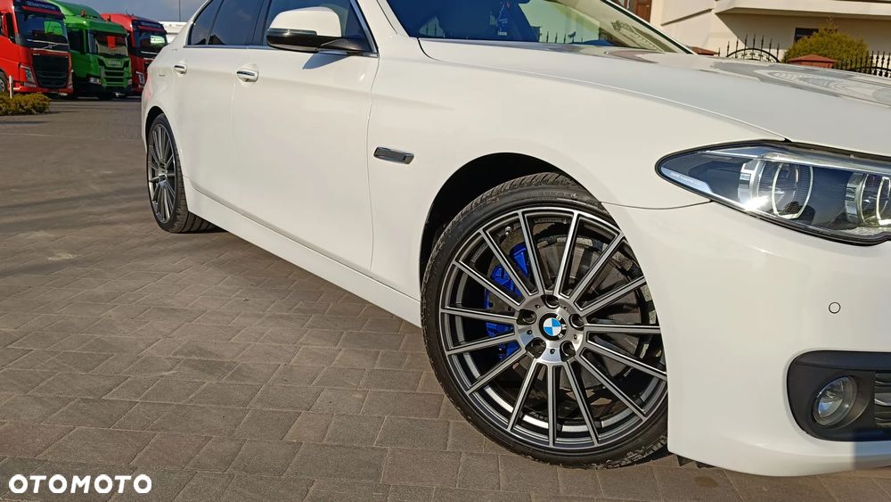 BMW Seria 5 530d xDrive Modern Line - 8