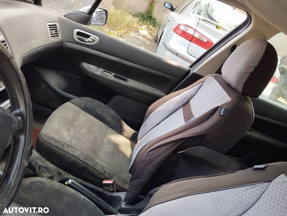 Dezmembrari  Peugeot 307  2000  > 0000 1.6 HDi 110 Motorina - 8