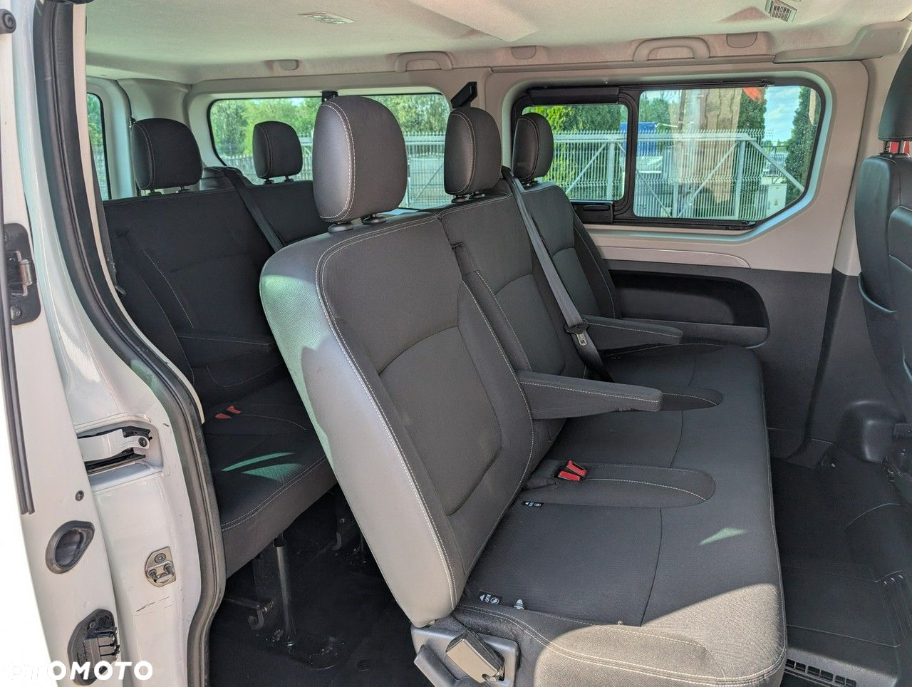 Renault Trafic - 12