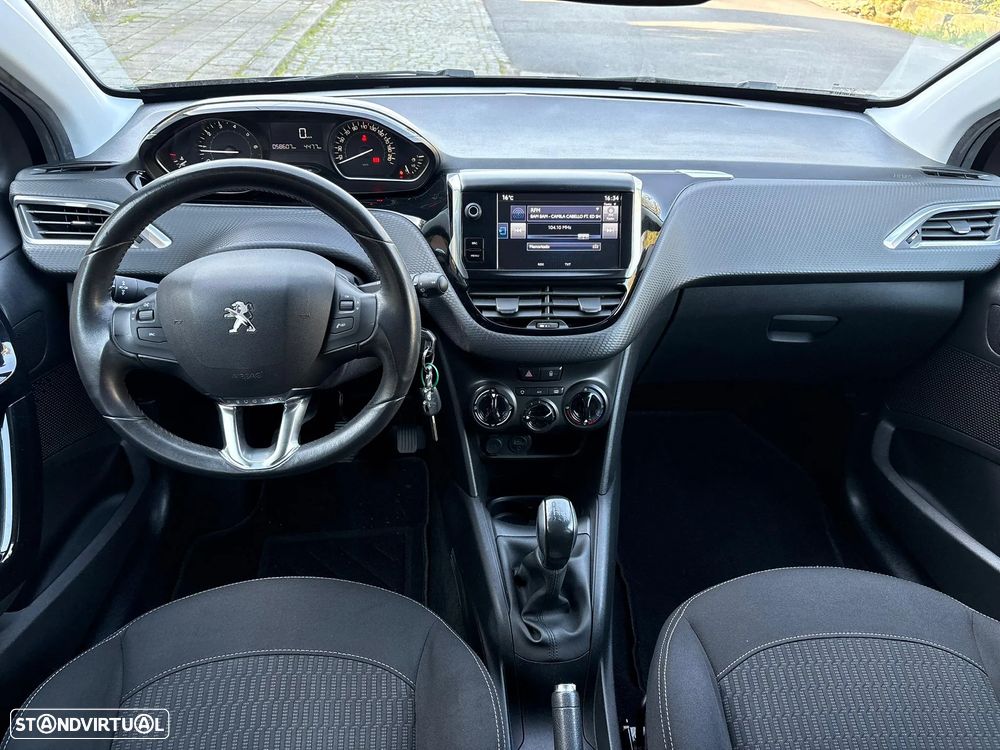Peugeot 208 1.2 PureTech Style - 5