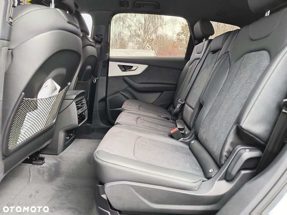 Audi Q7 - 9