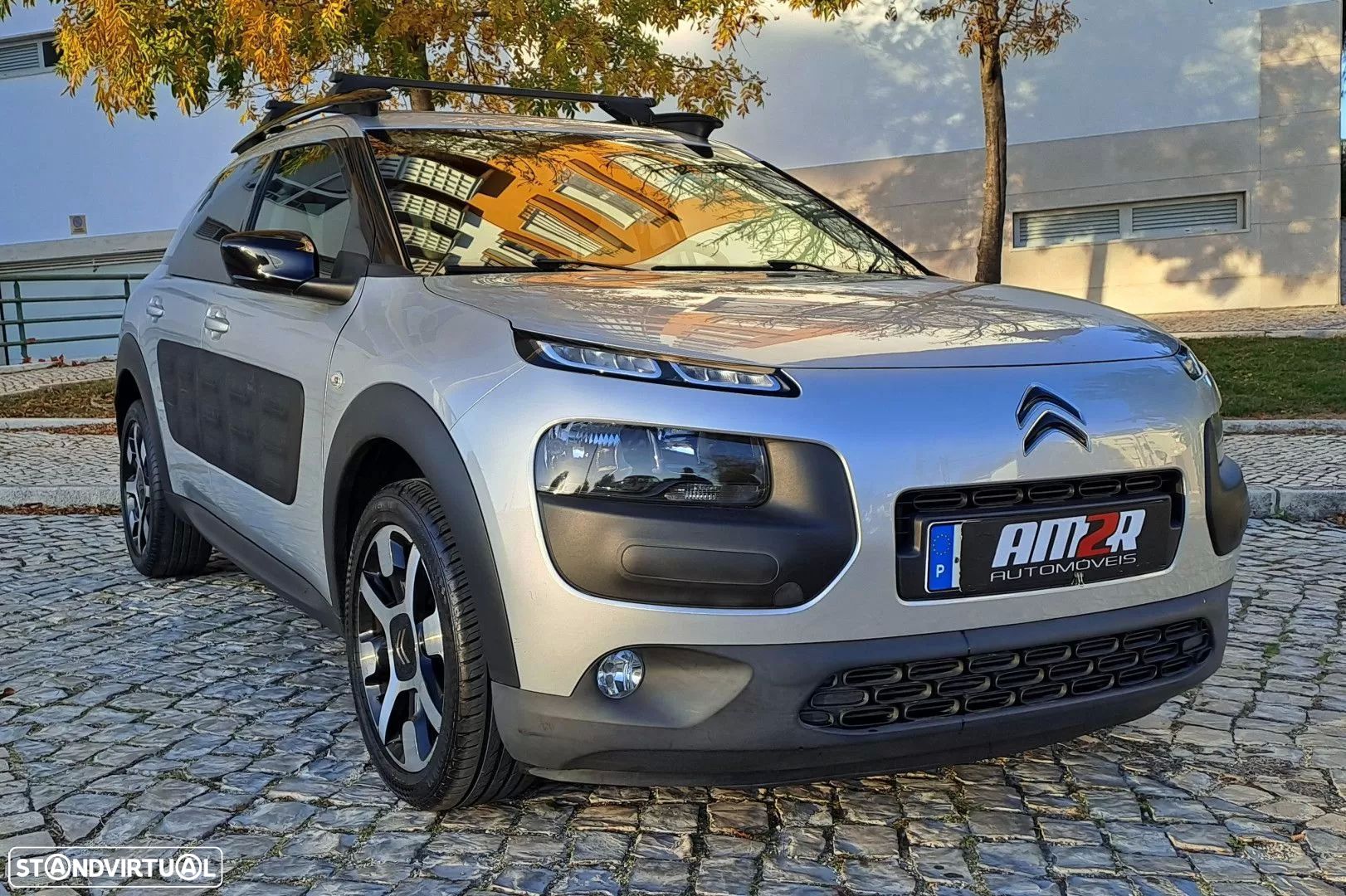 Citroën C4 Cactus 1.2 PureTech Shine - 1