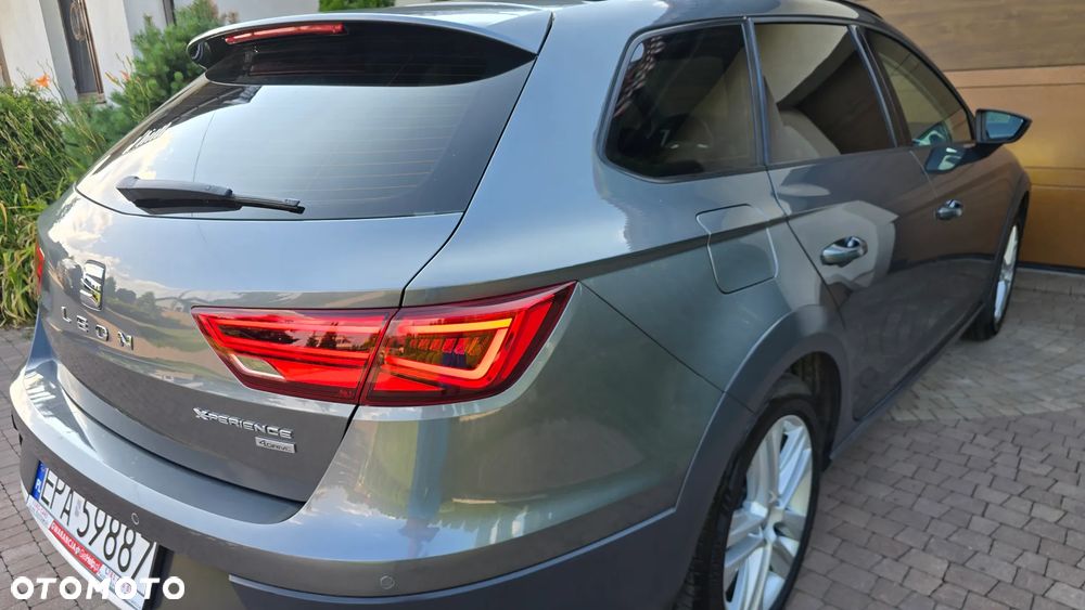 Seat Leon 1.8 TSI Start&Stop DSG XCELLENCE - 10
