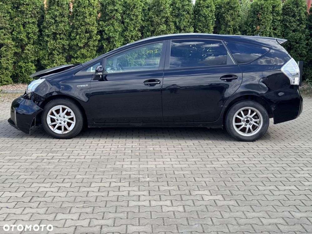 Toyota Prius+ (Hybrid) - 4