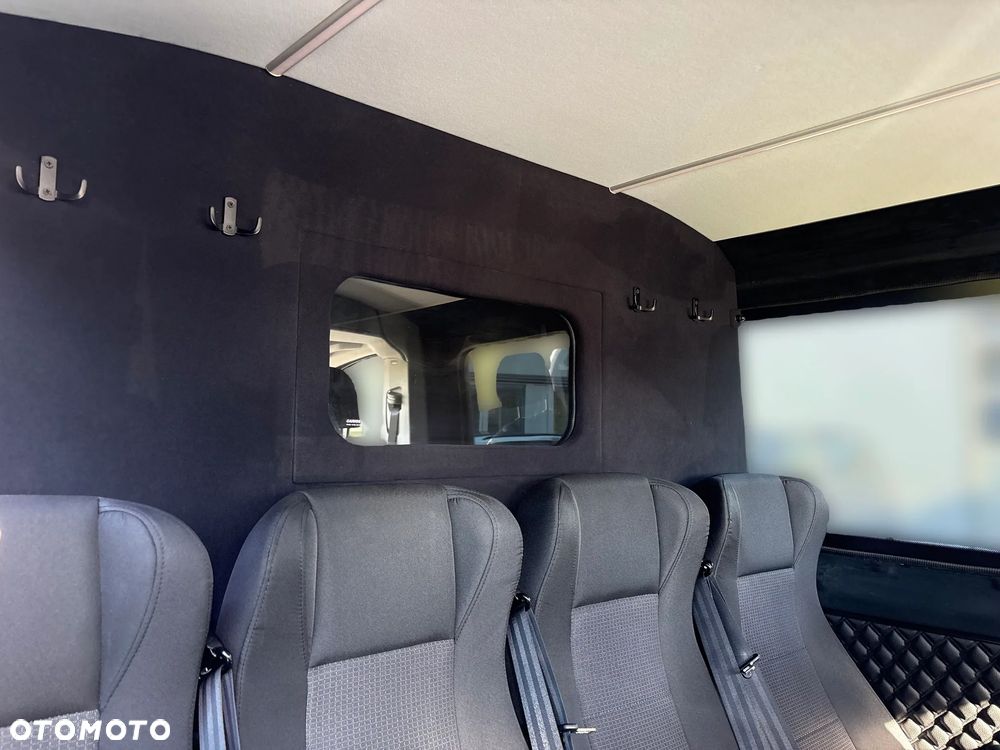 Volkswagen Crafter - 25