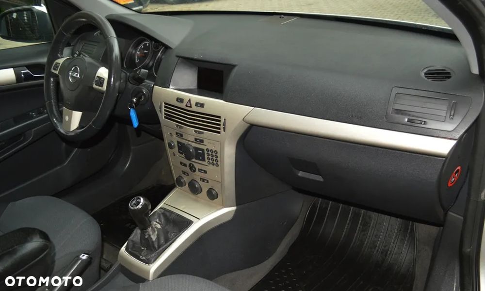 Opel Astra 1.9 CDTI - 34