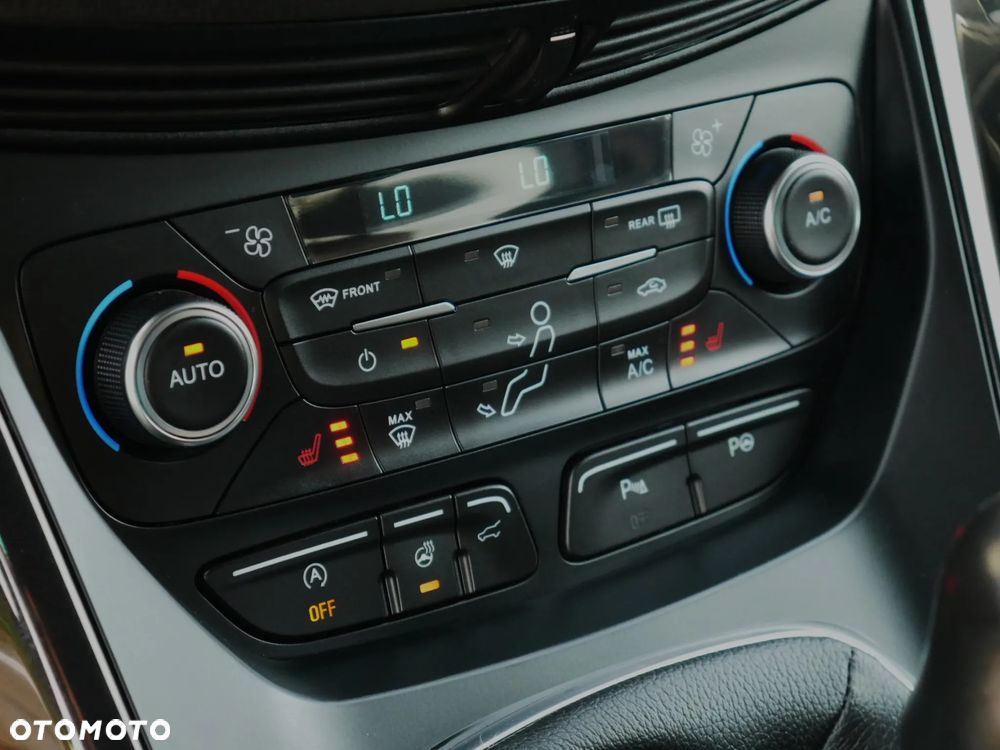 Ford Kuga 2.0 TDCi AWD ST-Line - 35