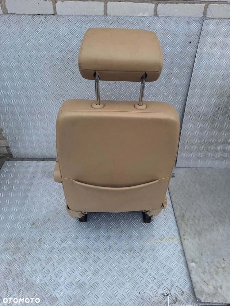 FOTEL LEWY PRAWY PRZÓD KIEROWCY SKÓRA SKÓRZANY PODŁOKIETNIKI VW TRANSPORTER T5 MULTIVAN CARAVELLE - 5