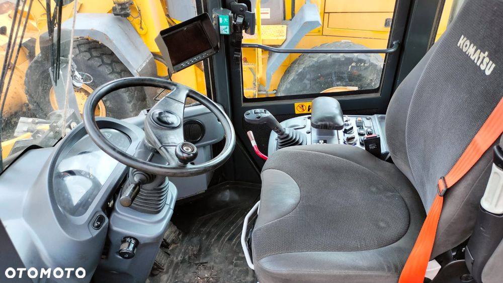 Komatsu WA 320 - 6 / 16500 kg / 4,5 m zasyp / klima / centralne smarowanie - 16