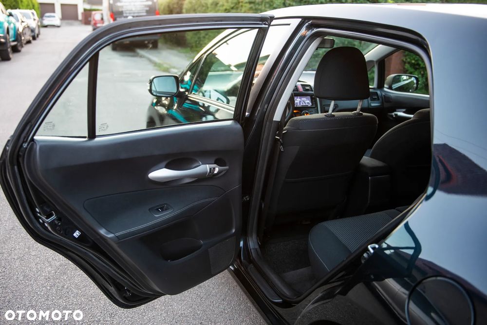 Toyota Auris 1.6 Executive - 28