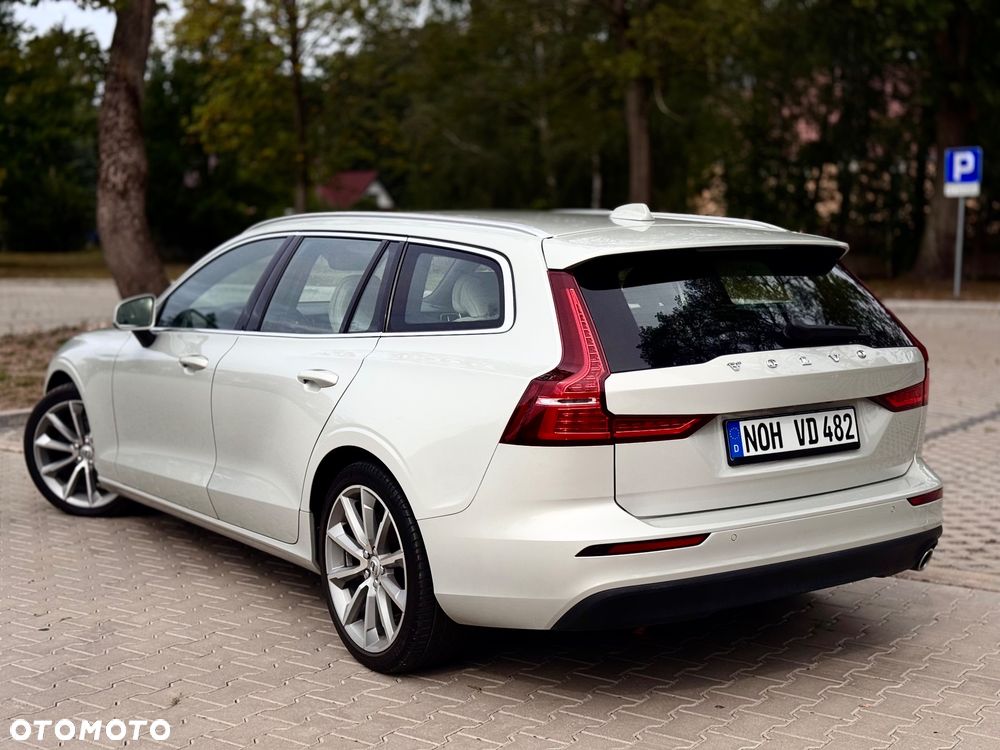 Volvo V60 2020 photo 4