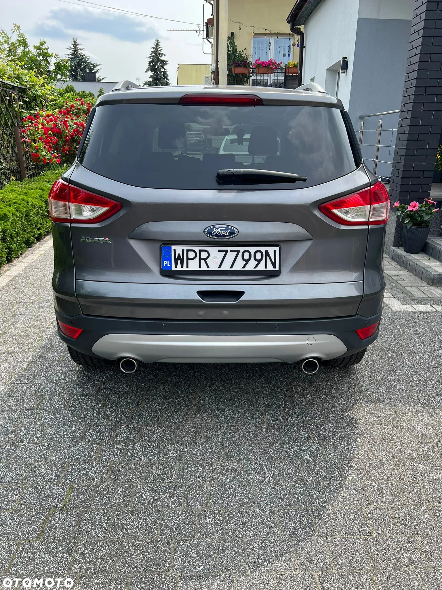 Ford Kuga - 4