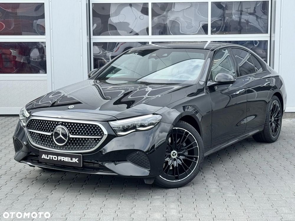 Mercedes-Benz Klasa E 200 d 9G-TRONIC AVANTGARDE Line NIGHT Edition - 3