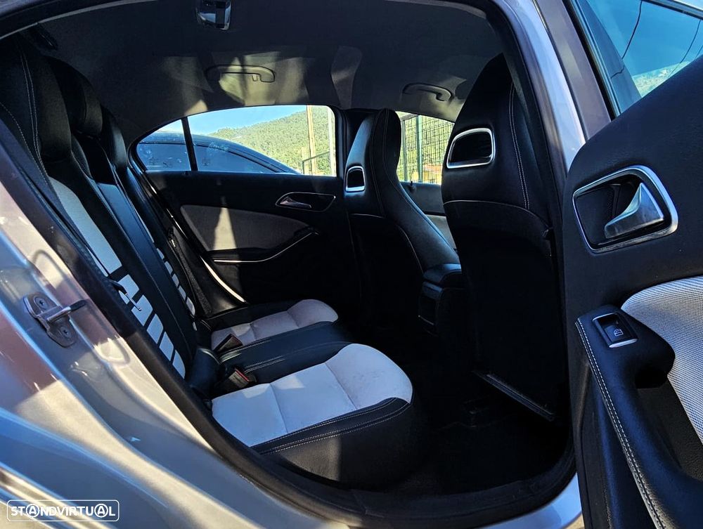 Mercedes-Benz A 180 d Business Solutions - 8