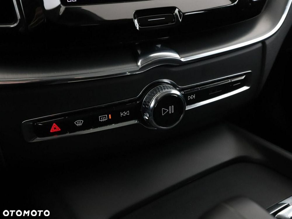 Volvo XC 60 B4 D Core - 29