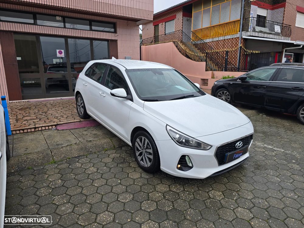 Hyundai i30 1.6 CRDI Comfort+Navi - 4