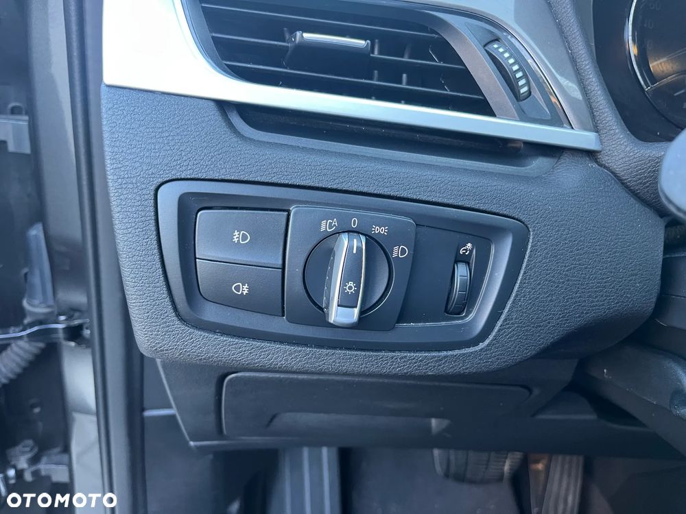 BMW X1 sDrive18d sport - 29