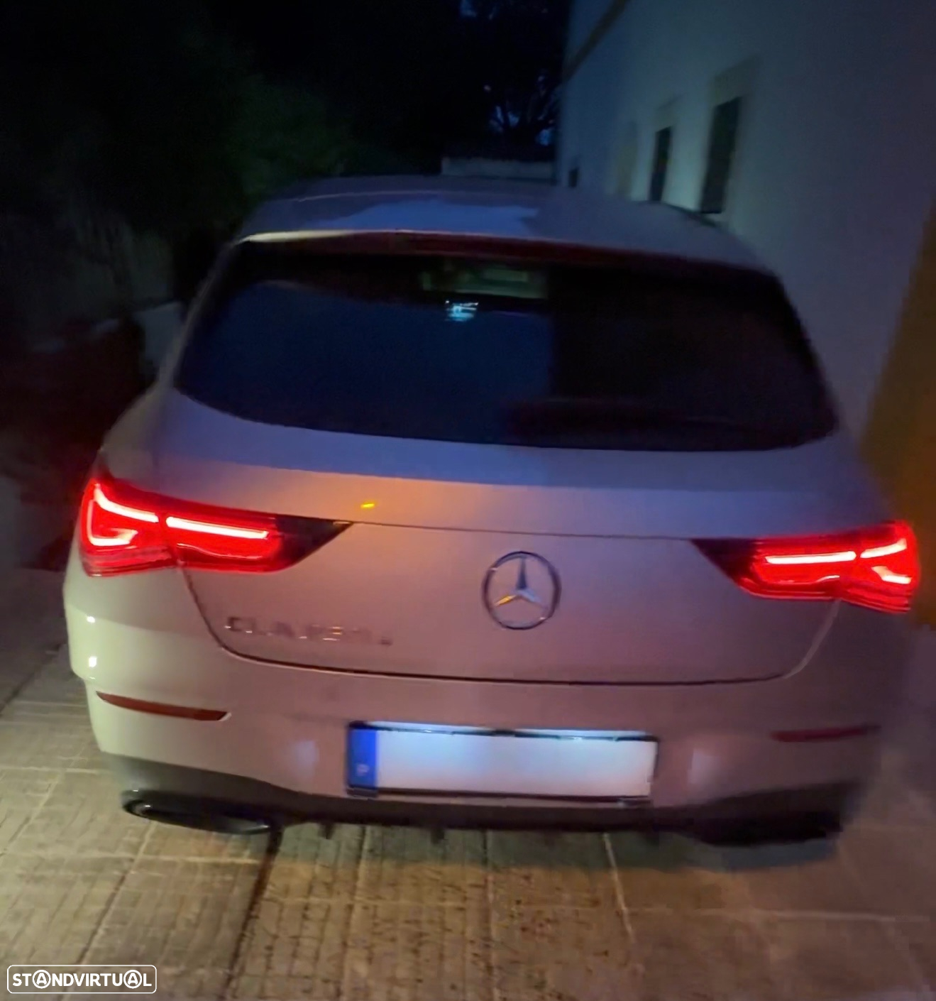 Mercedes-Benz CLA 250 e Shooting Brake AMG Line - 19