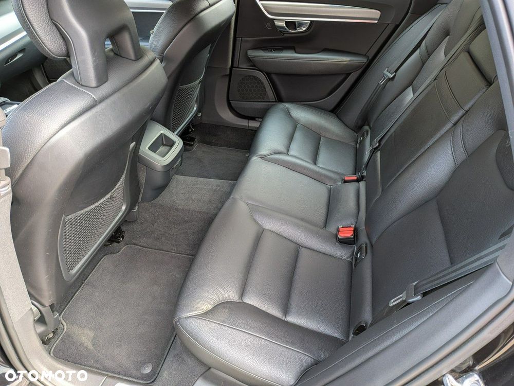 Volvo V90 D5 SCR AWD Momentum Pro - 21