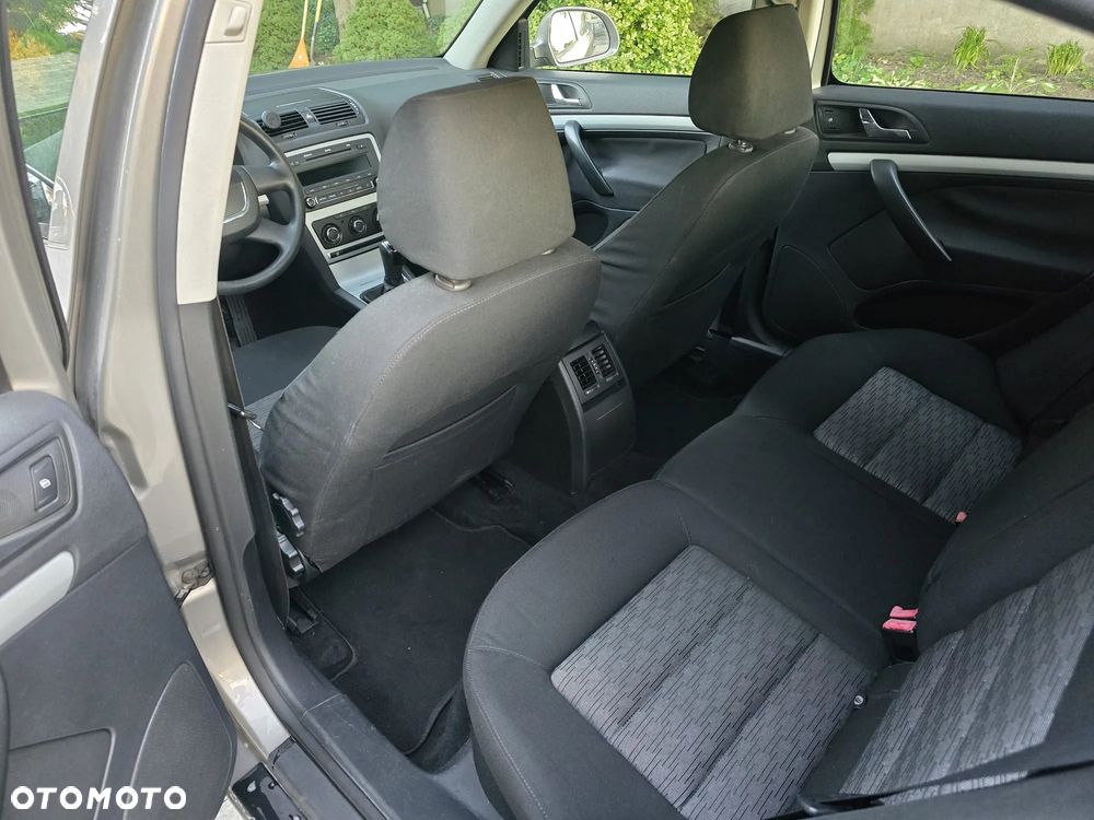 Skoda Octavia - 15