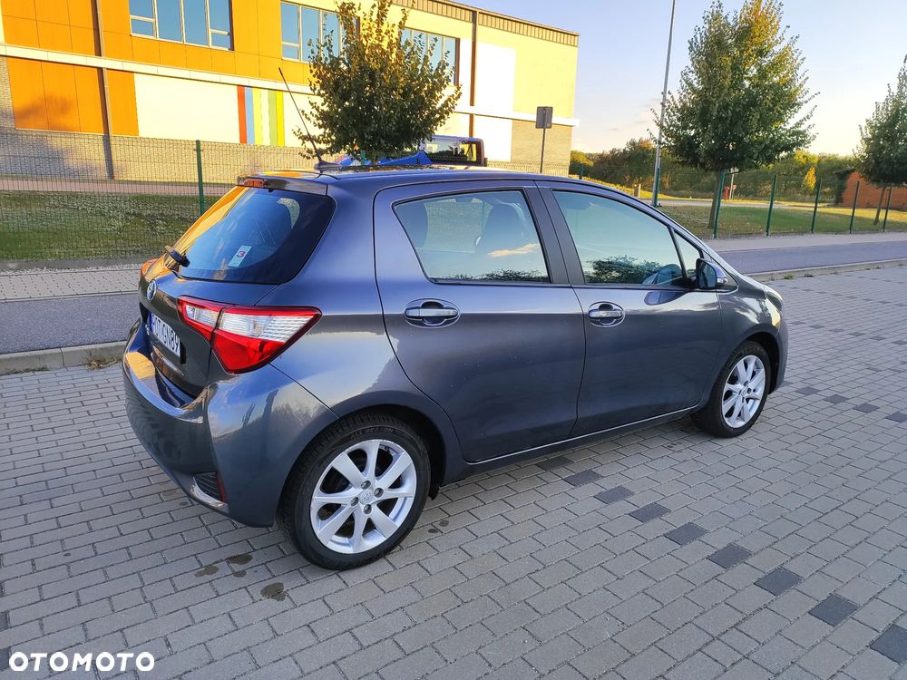 Toyota Yaris 1.5 Life - 10