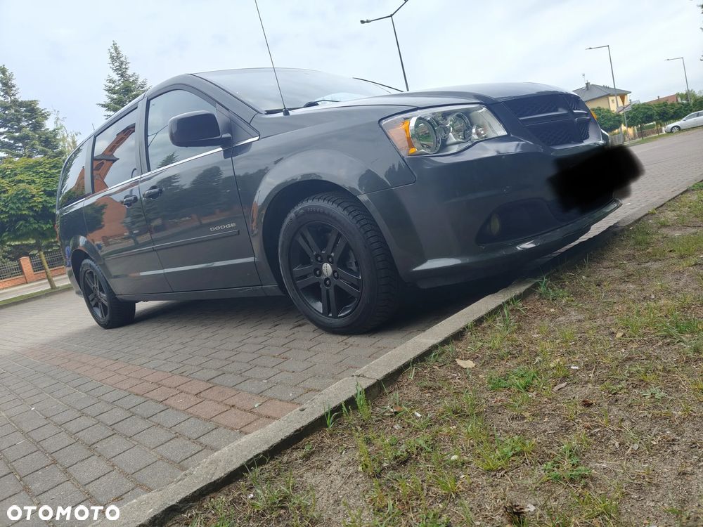 Dodge Grand Caravan 3.6 R/T - 25