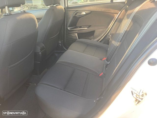 Fiat Tipo 1.3 M-Jet Easy - 26