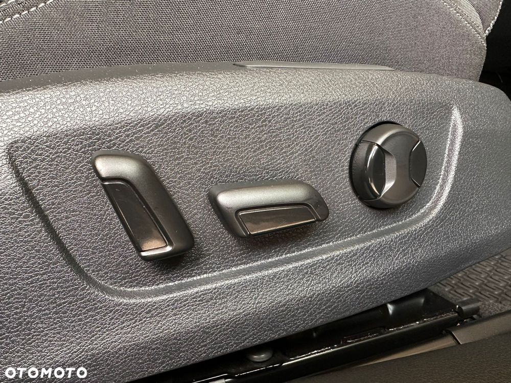 Skoda Superb 2.0 TSI Style DSG - 32