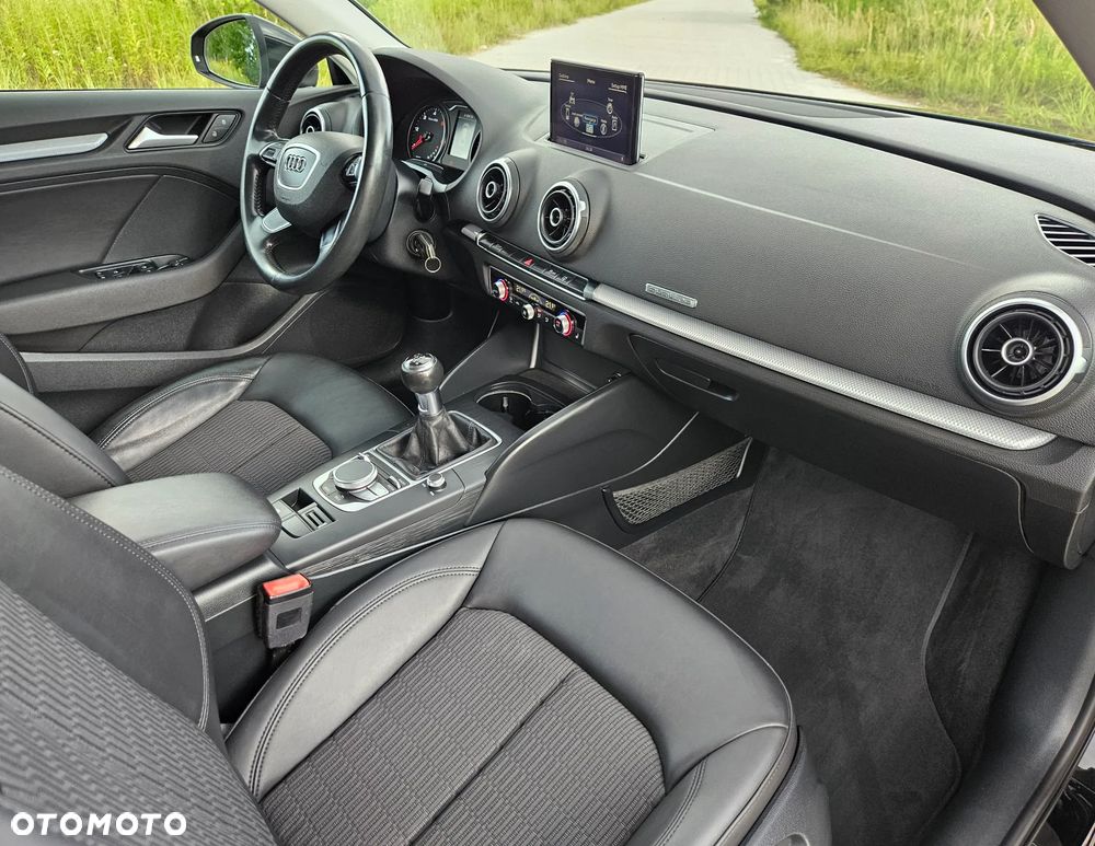 Audi A3 Sportback 2.0 TDI quattro Attraction - 6