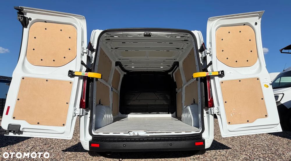 Ford TRANSIT CUSTOM VAN 300L MODEL L2H1 Long VAT-1 Cięż. 3 osobowy SILNIK 2.0 130KM Euro-6 DUŻA ŁADOWNOŚĆ 1086kg DMC 3000kg Homologacja na hak 2800kg ZABUDOWA PAKI! Niski przebieg TYLKO 93tys.km! - 17
