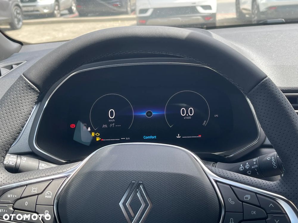 Renault Captur - 18