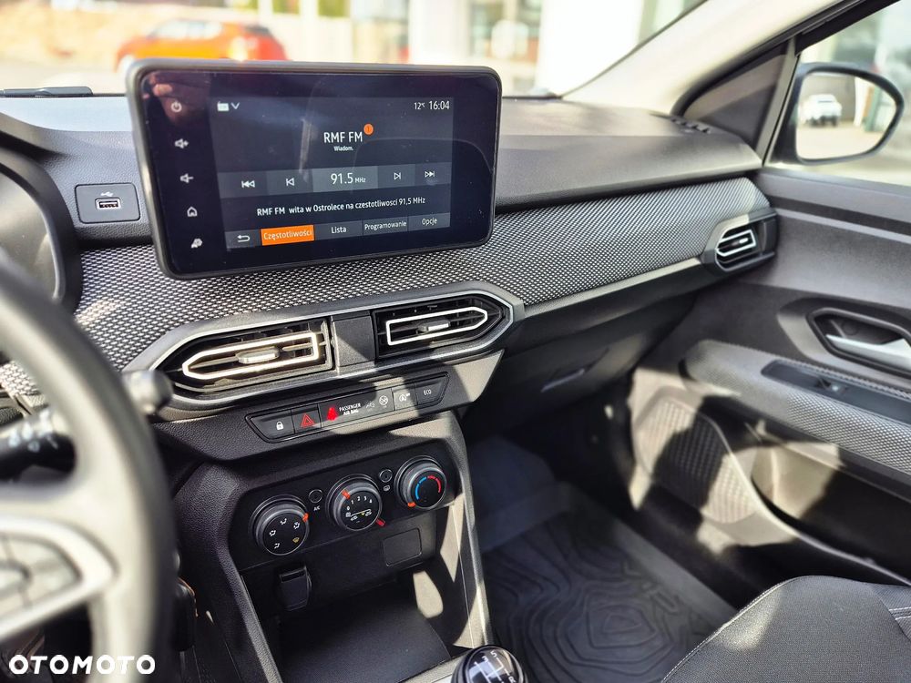 Dacia Sandero 1.0 TCe100 Expression - 25