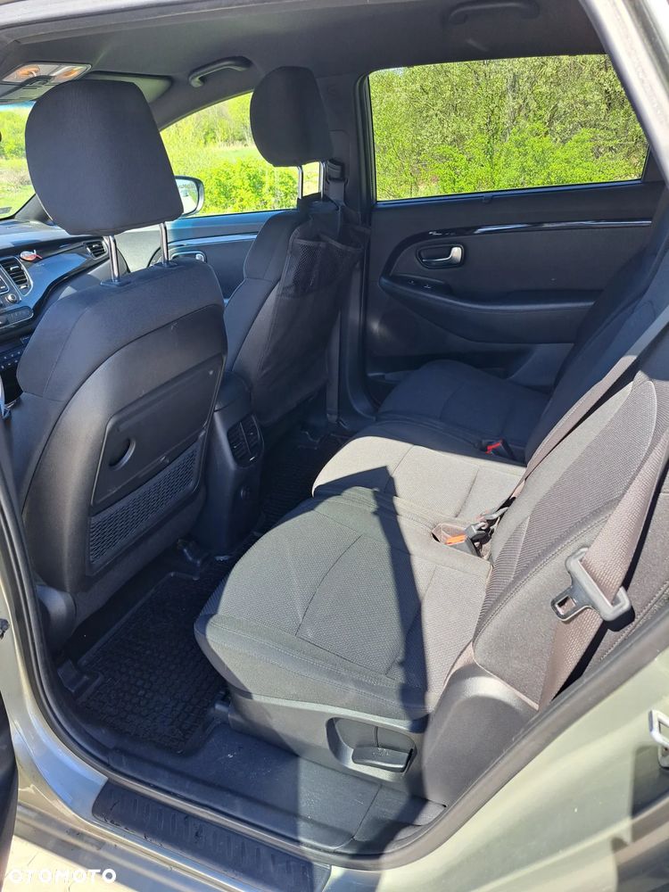 Kia Carens 1.7 CRDi L - 11