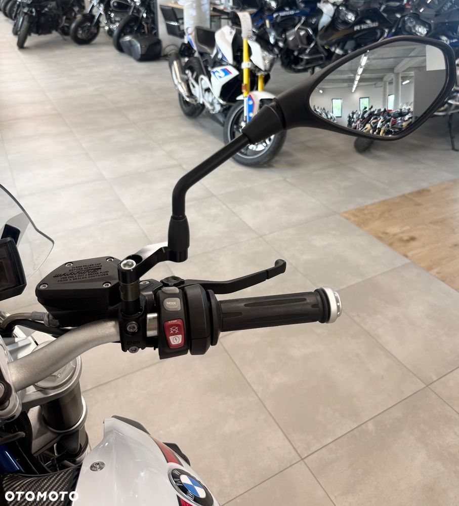 BMW R - 9