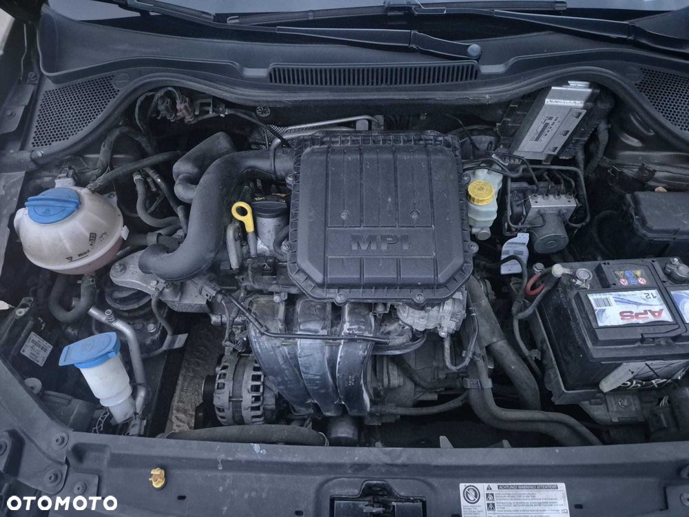 Volkswagen Polo - 8