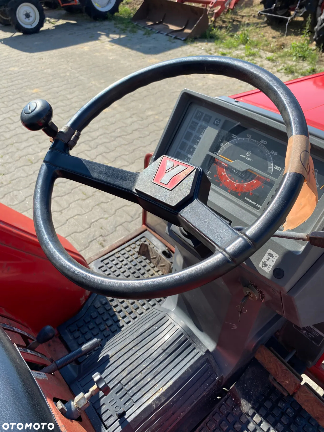 Yanmar F235D - 4