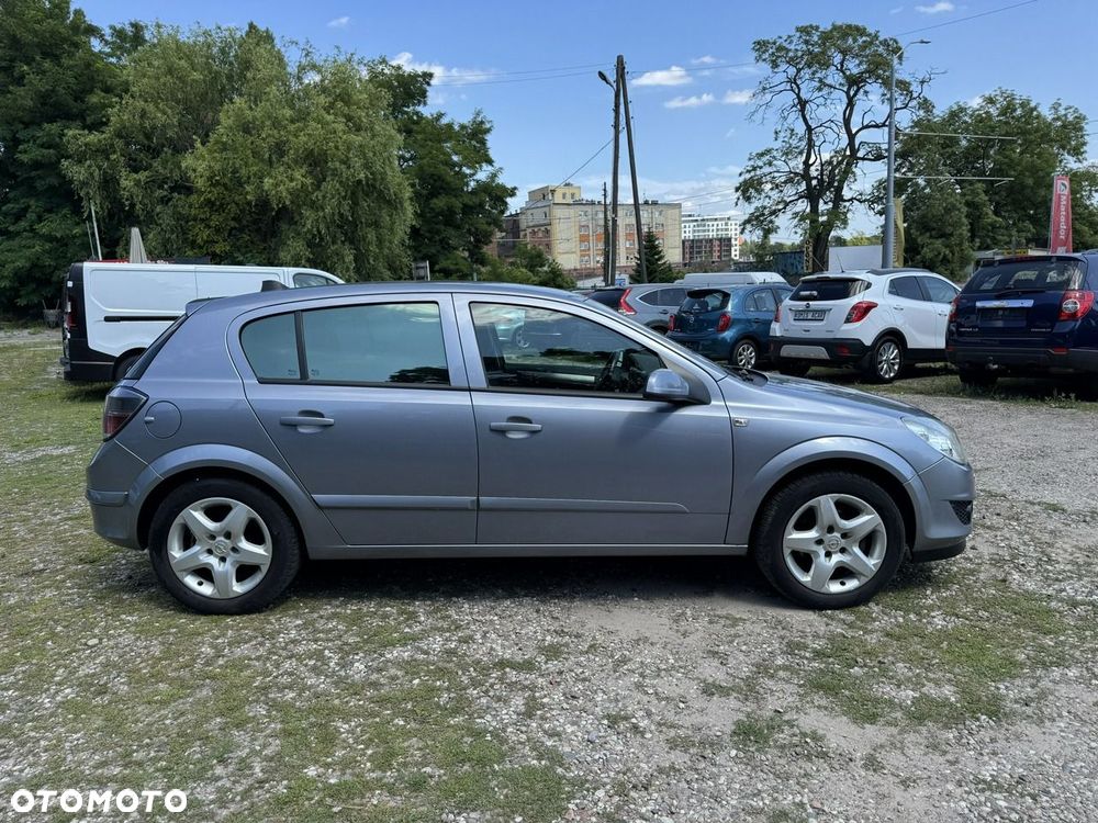 Opel Astra - 32